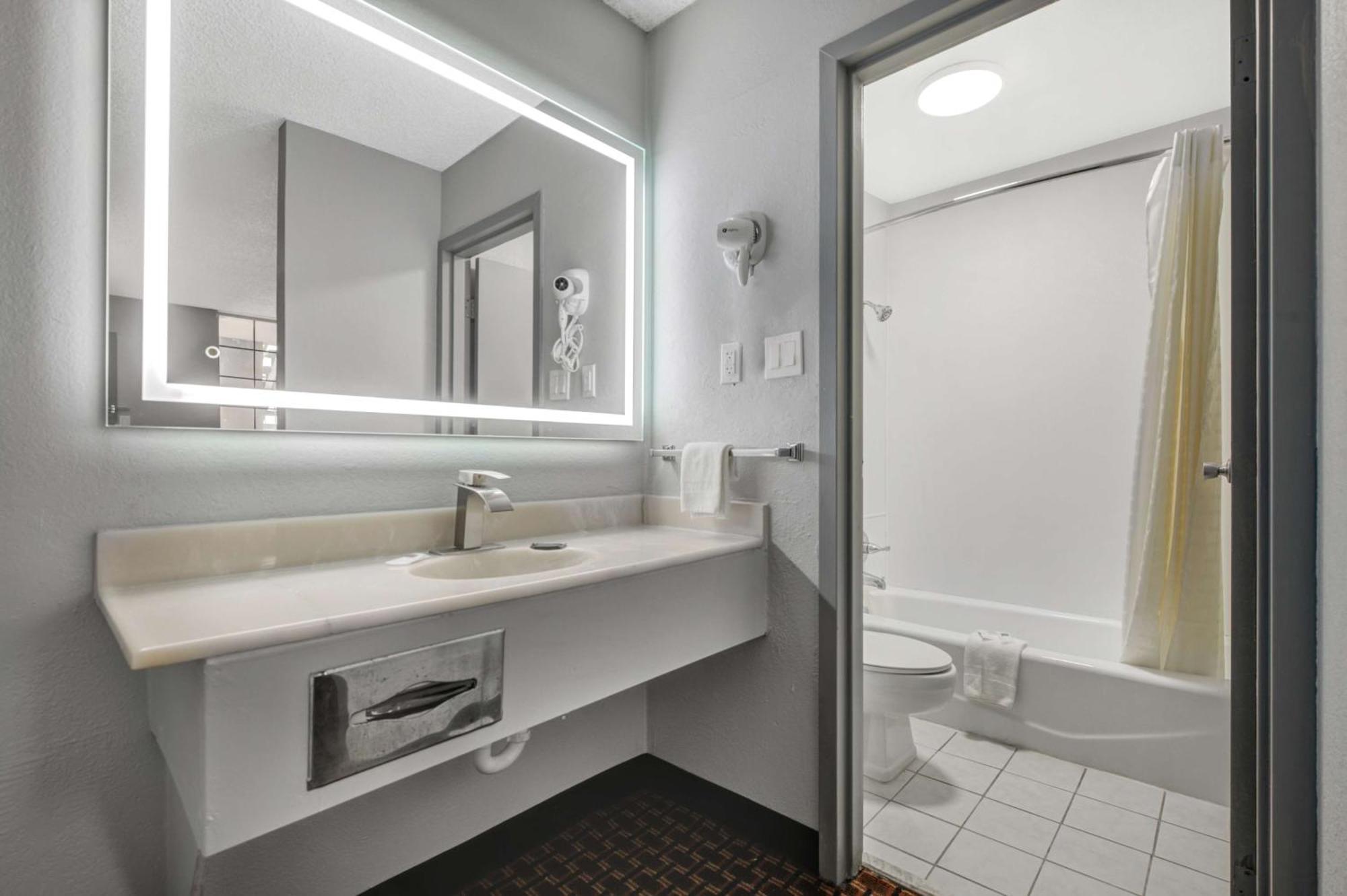 Motel 6 Chickasha, Ok Eksteriør billede